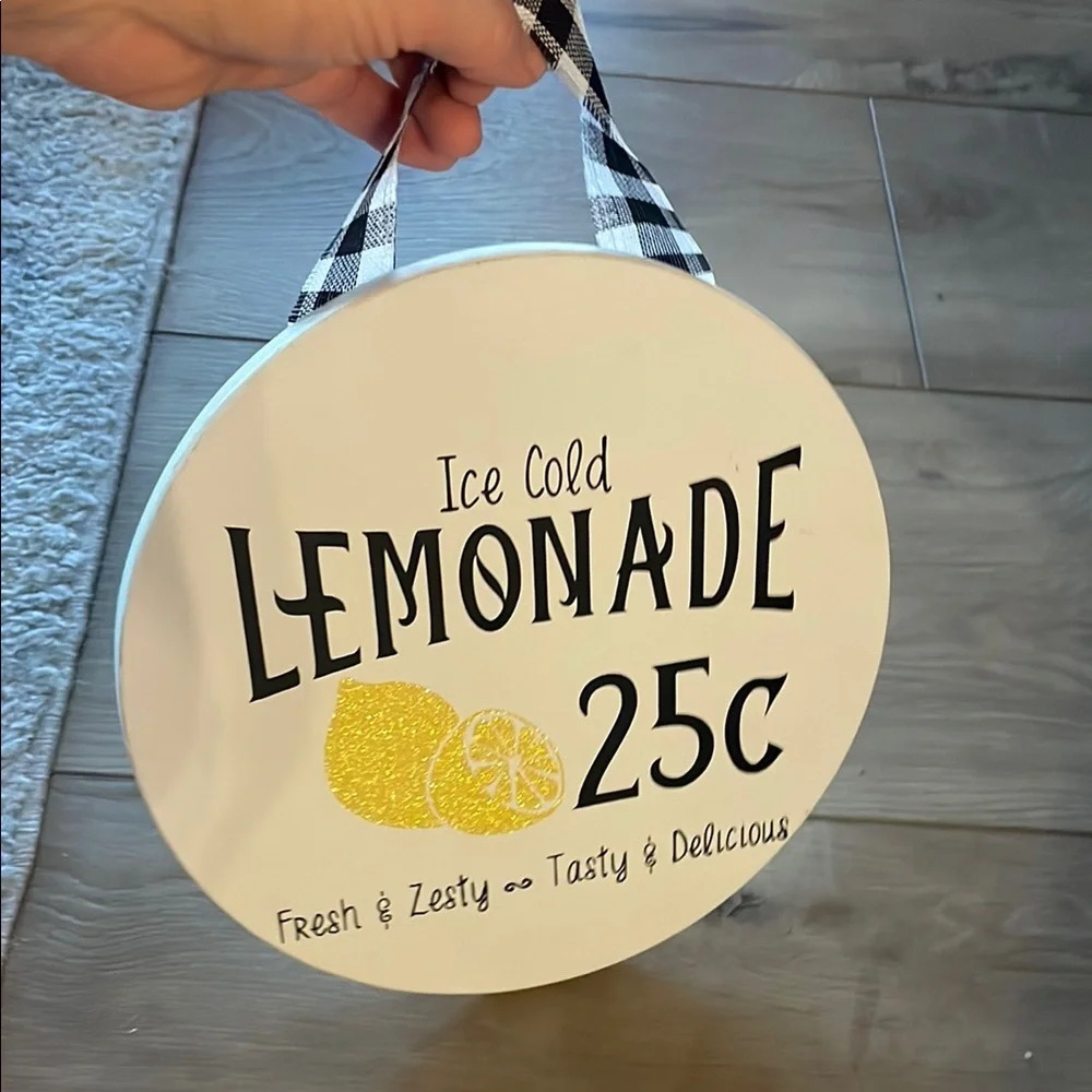 Ice Cold Lemonade Sign - Picture 3 of 3